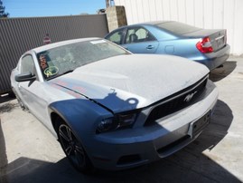 2010 FORD MUSTANG SILVER CPE 4.0L AT F17011